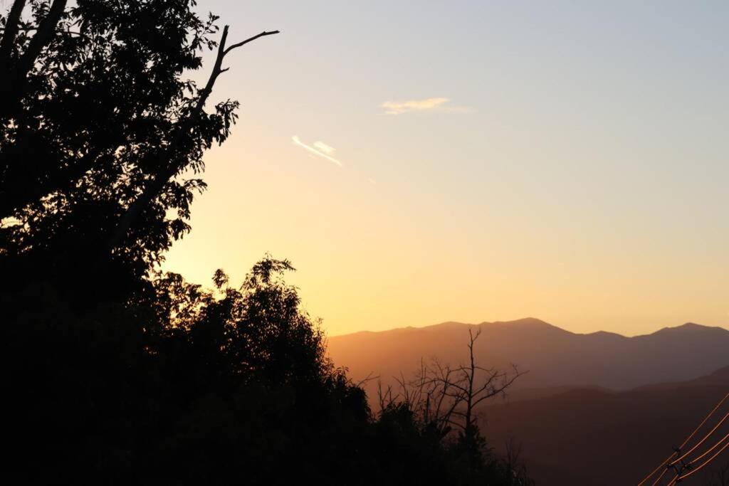 Chalet Village- Amazing Mountain Views - Piney Butt Place Gatlinburg Εξωτερικό φωτογραφία