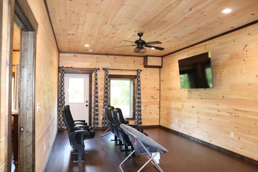 Chalet Village- Amazing Mountain Views - Piney Butt Place Gatlinburg Εξωτερικό φωτογραφία